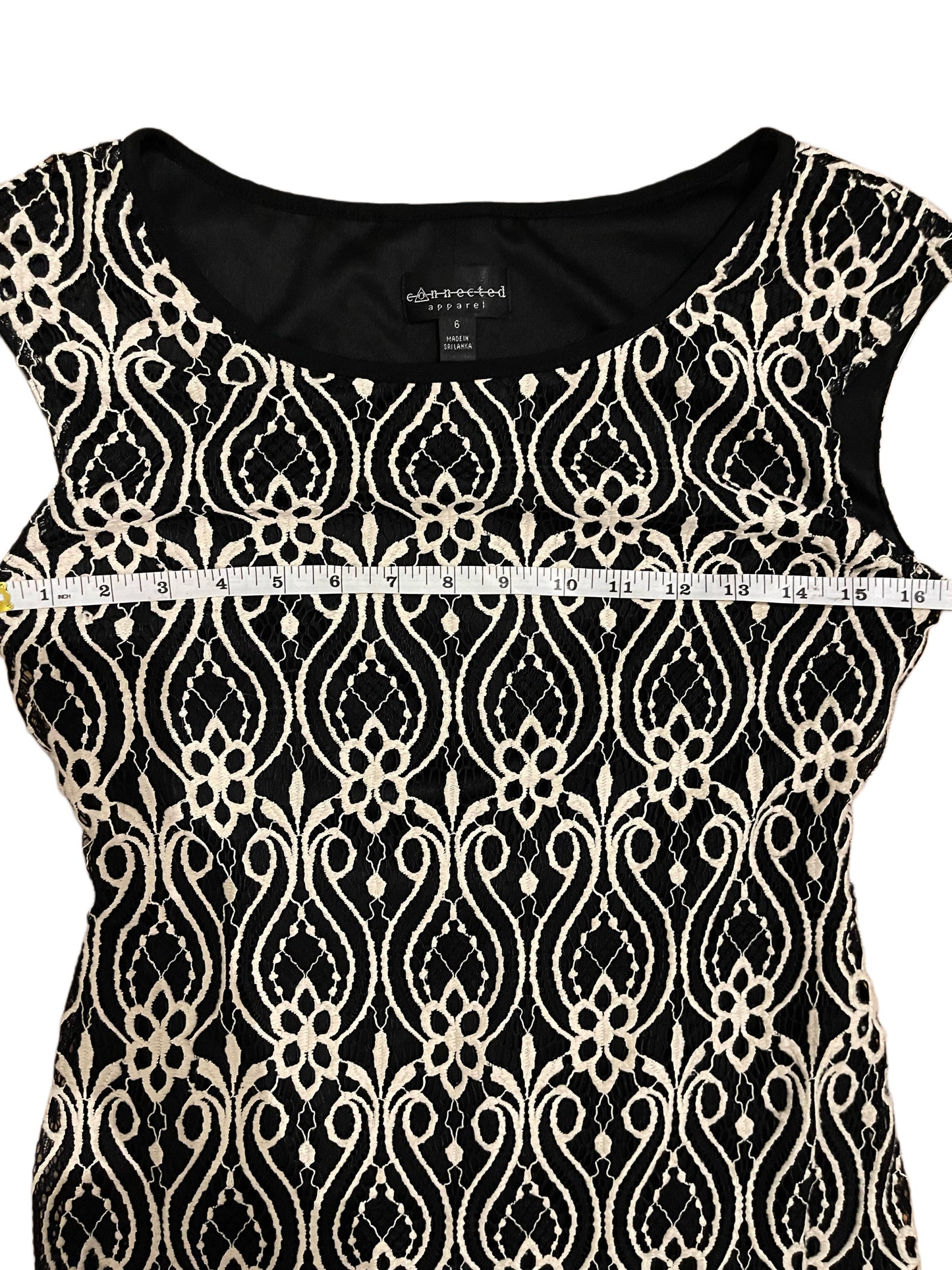Black & Ivory Lace Overlay Sheath Dress – Size 6 – Connected Apparel