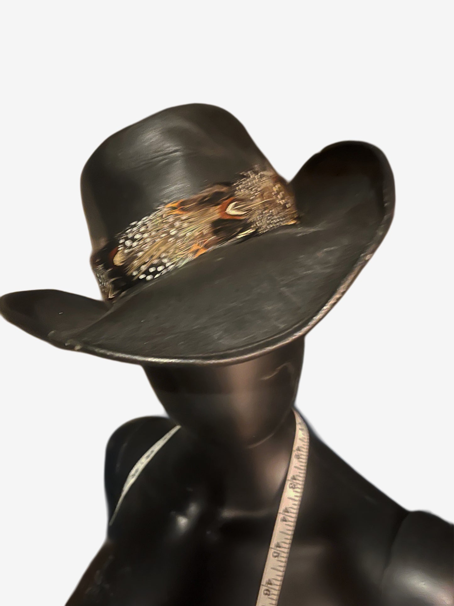 Vintage El Rodeo Piel Con Piel Black Leather Cowboy Hat with Feather Band – Size 7 1/8 (57 cm)